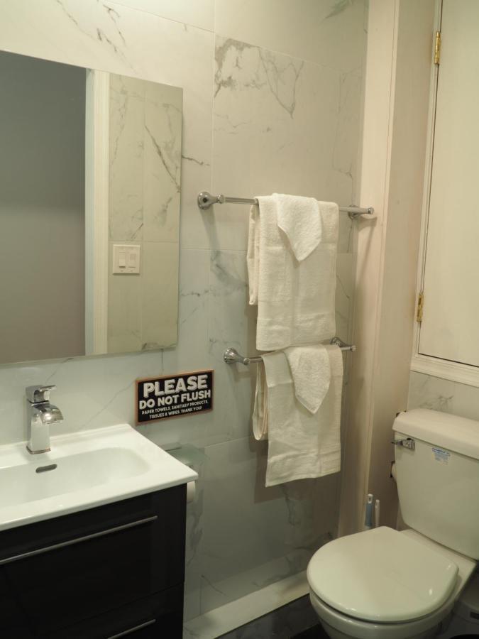 Tiny Studio Near Liberty Bell Philly Apartment